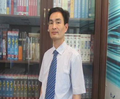 �(y��ng)��